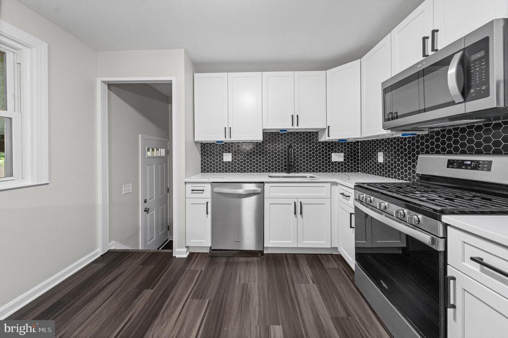 5608 CYNTHIA TERRACE