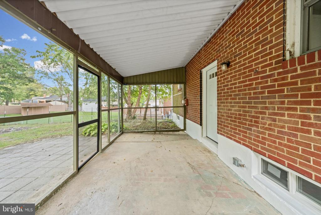 5608 CYNTHIA TERRACE