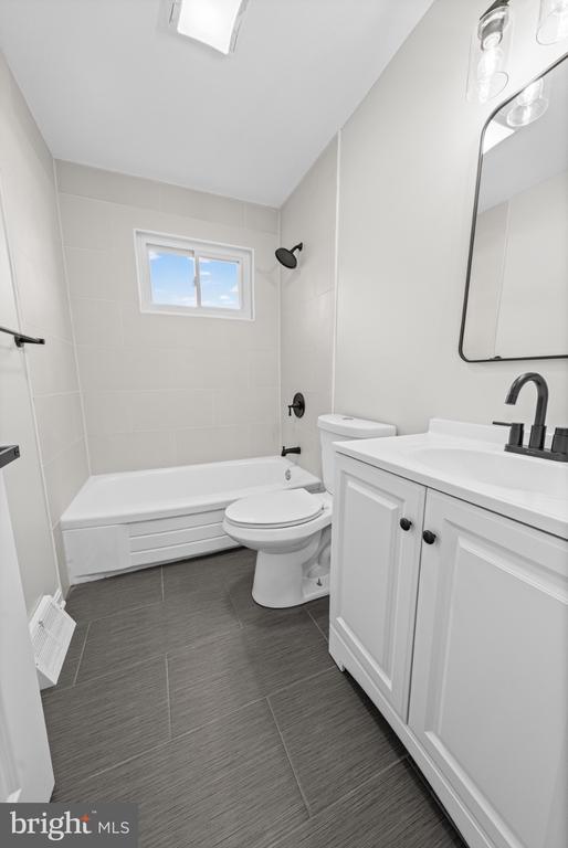 5608 CYNTHIA TERRACE