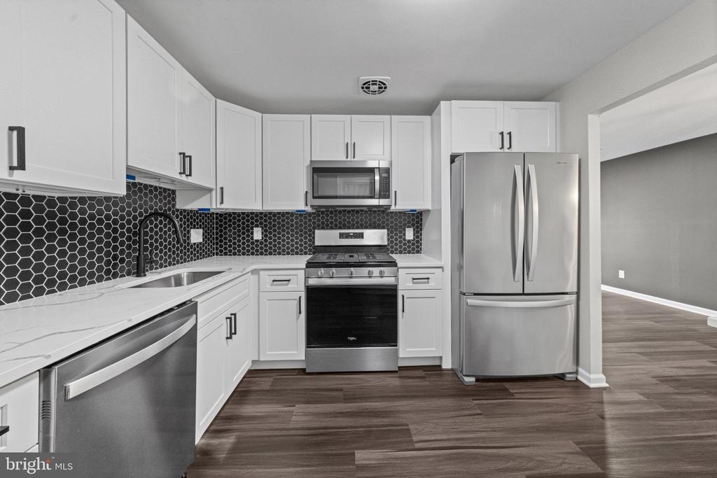 5608 CYNTHIA TERRACE