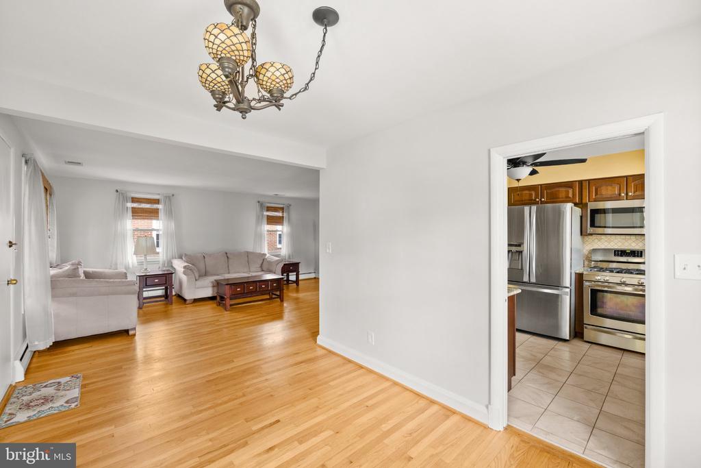 230 ROLLINGBROOK WAY
