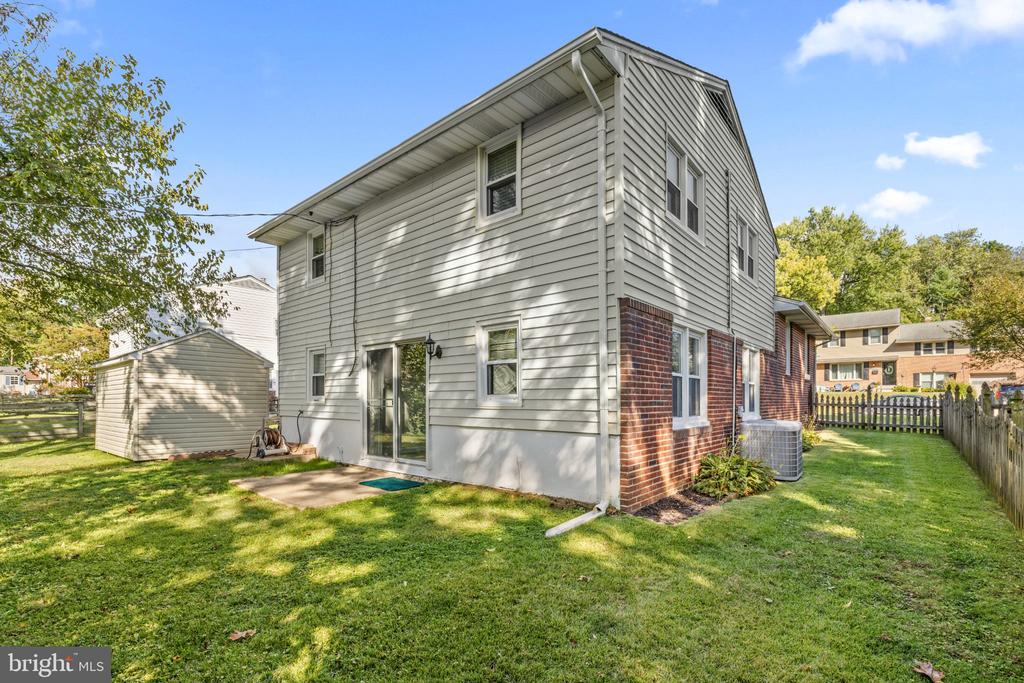 230 ROLLINGBROOK WAY