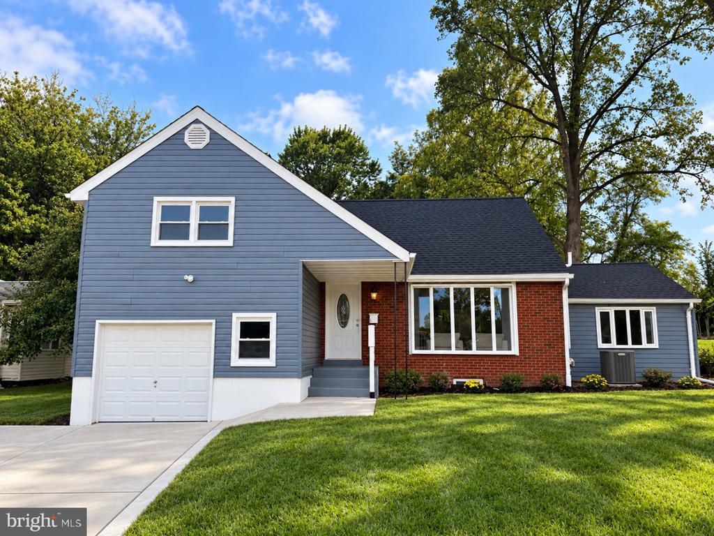 6 WESTBURY ROAD