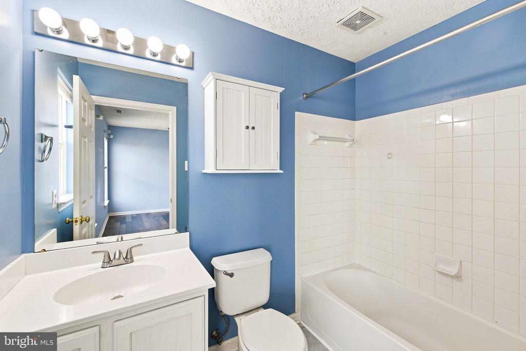 9739 HARVESTER CIRCLE Unit: 9739