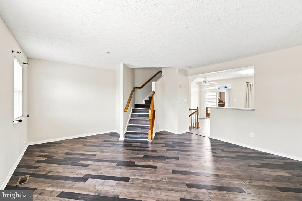 9739 HARVESTER CIRCLE Unit: 9739