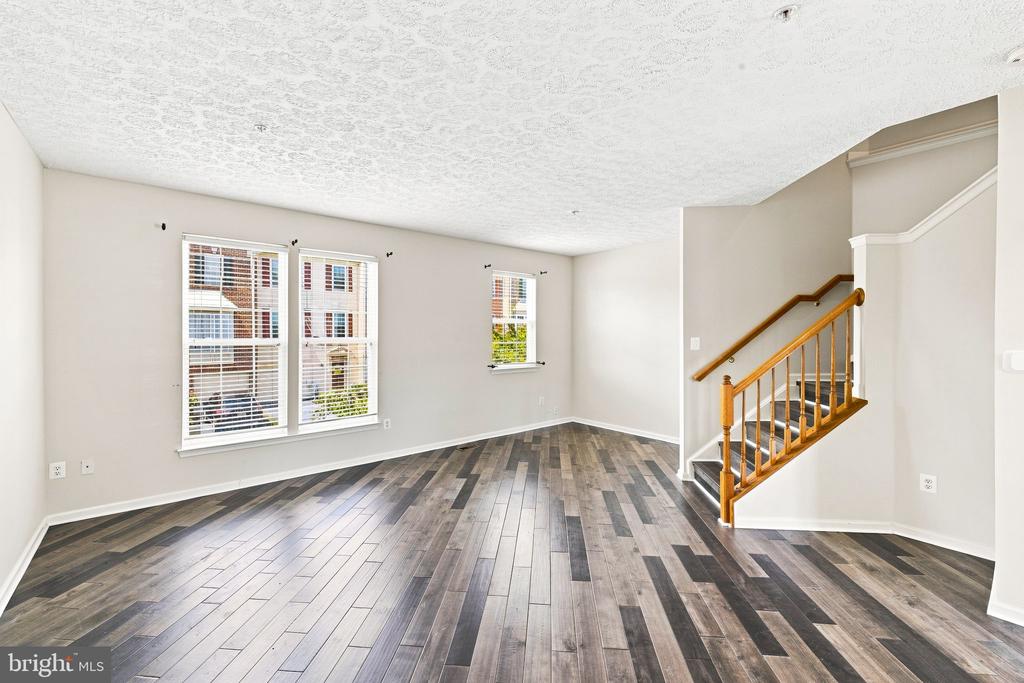 9739 HARVESTER CIRCLE Unit: 9739