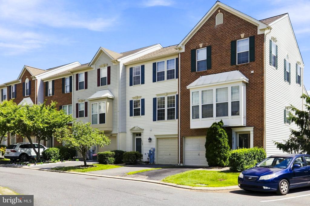 9739 HARVESTER CIRCLE Unit: 9739