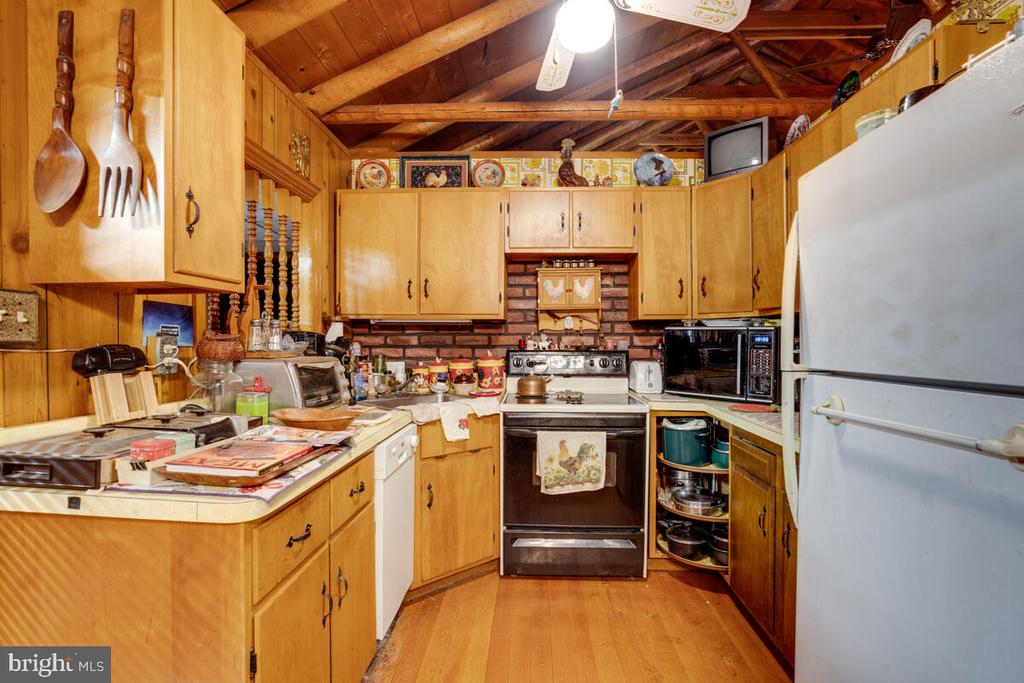 11665 MESA TRAIL