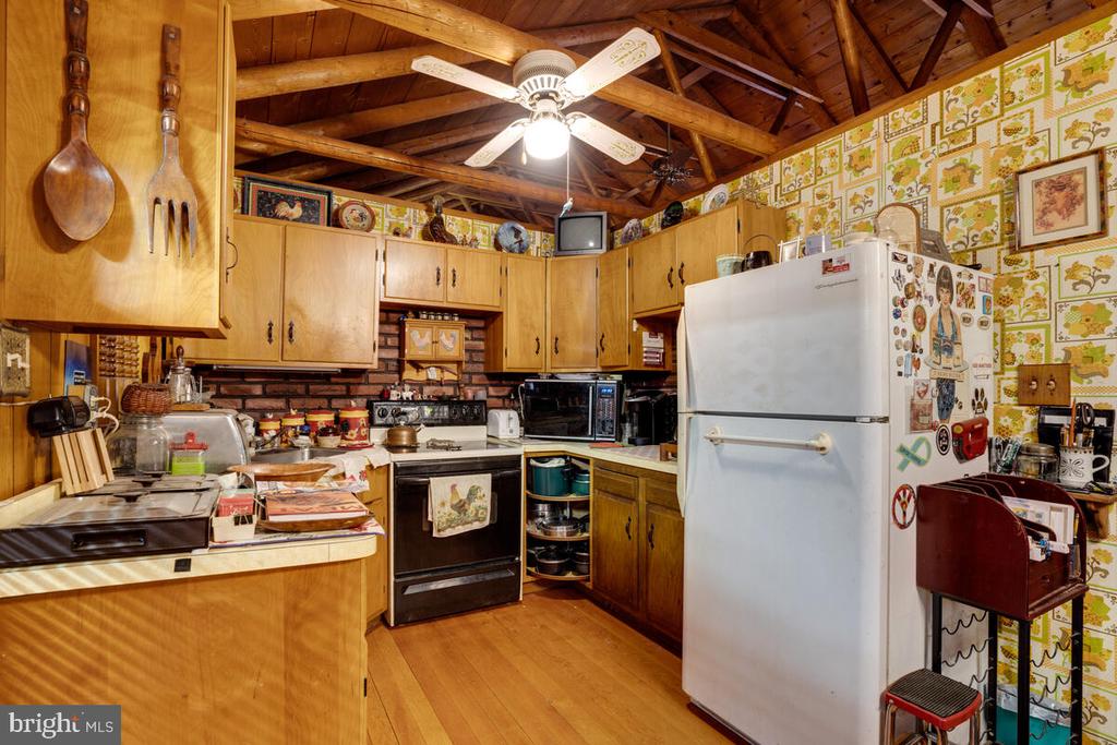 11665 MESA TRAIL