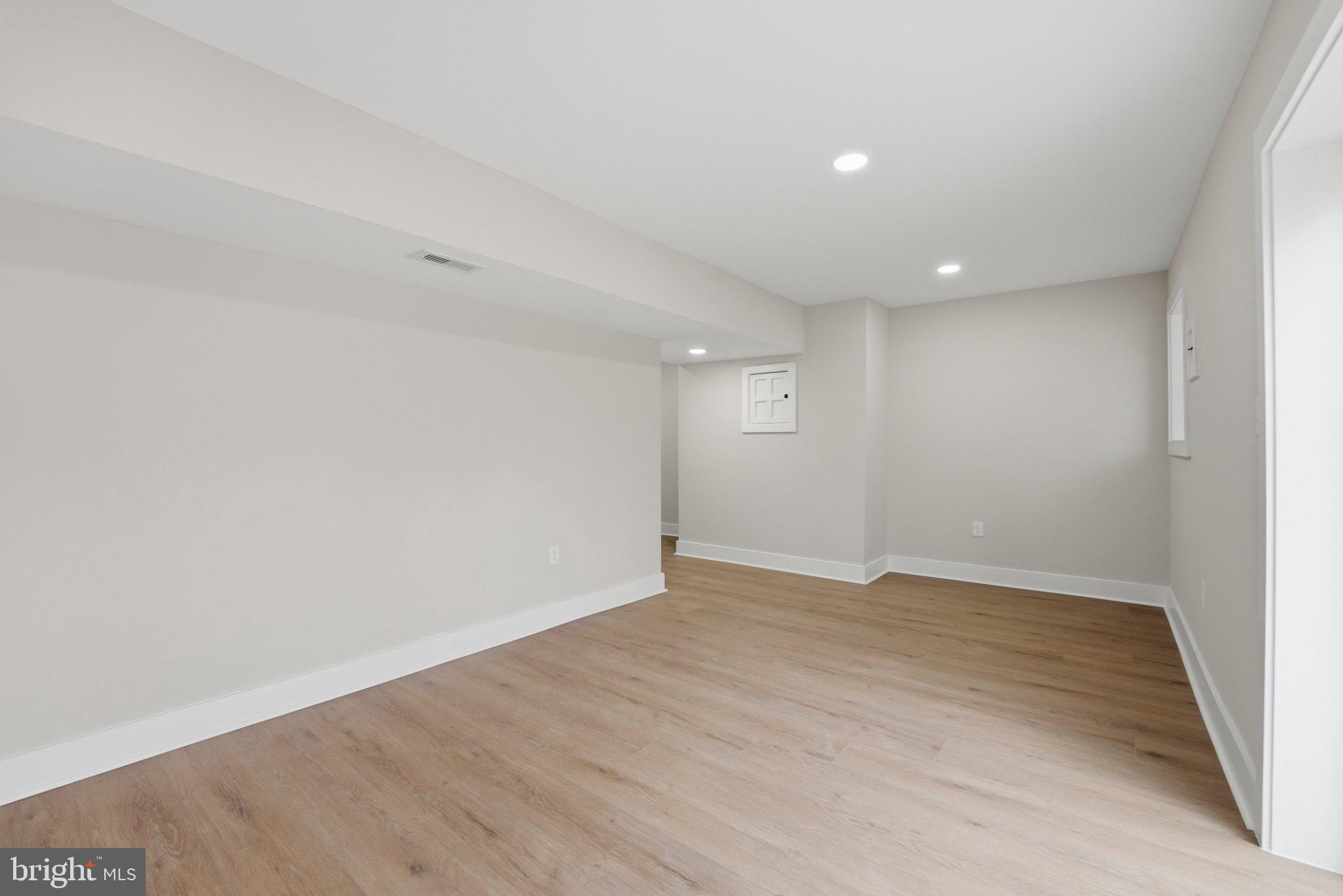 2972 TARTAN LANE