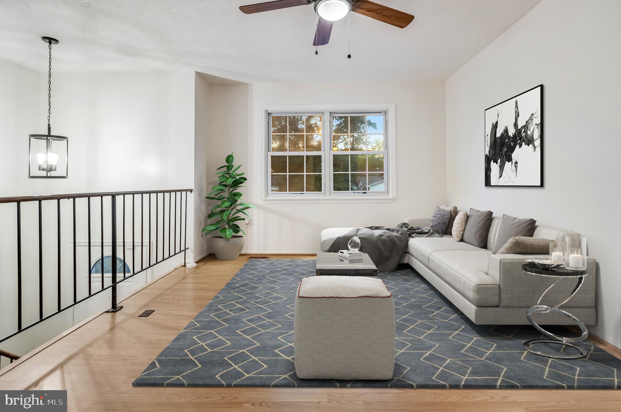 606 UNIVERSITY DRIVE