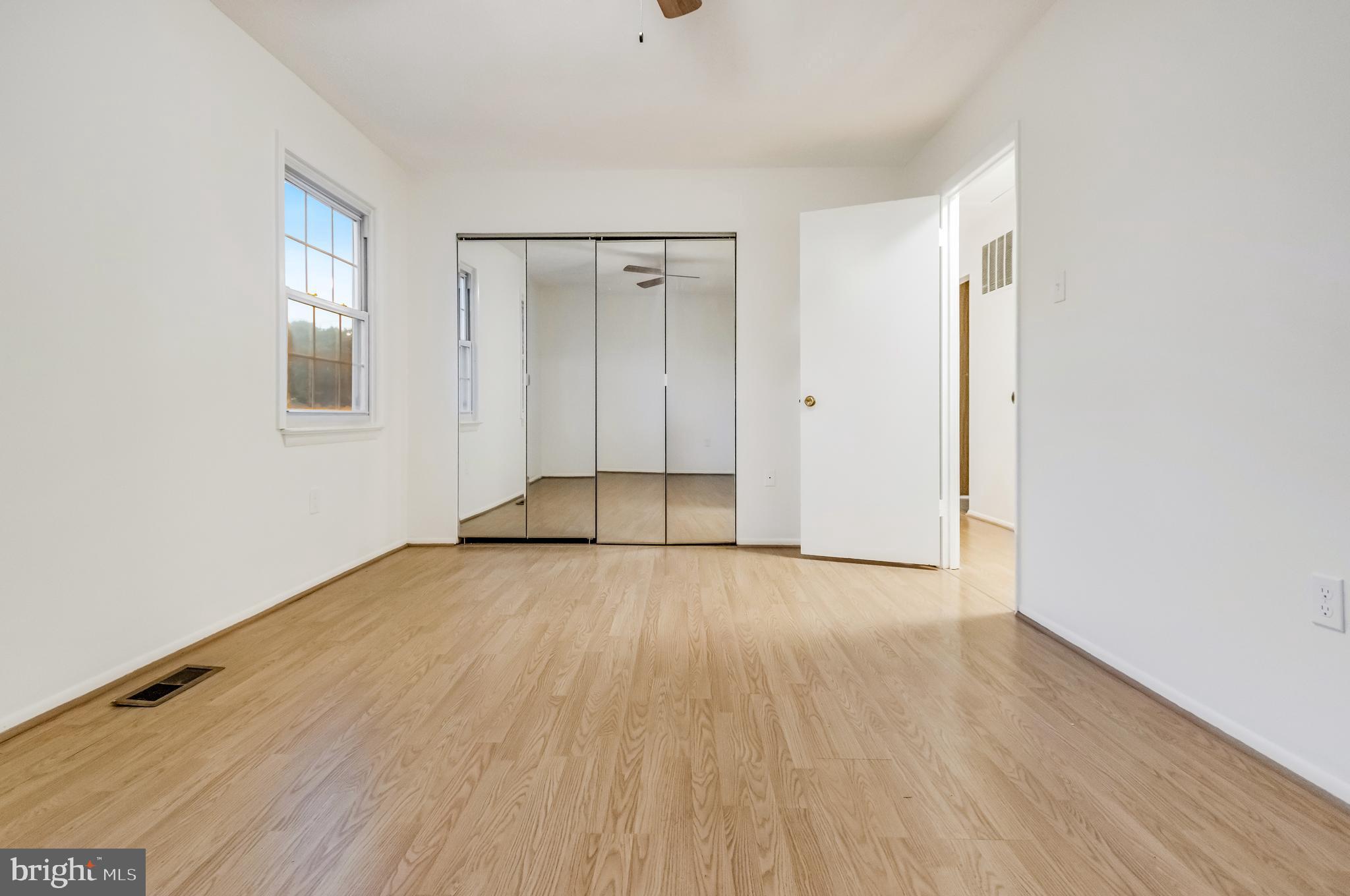 606 UNIVERSITY DRIVE