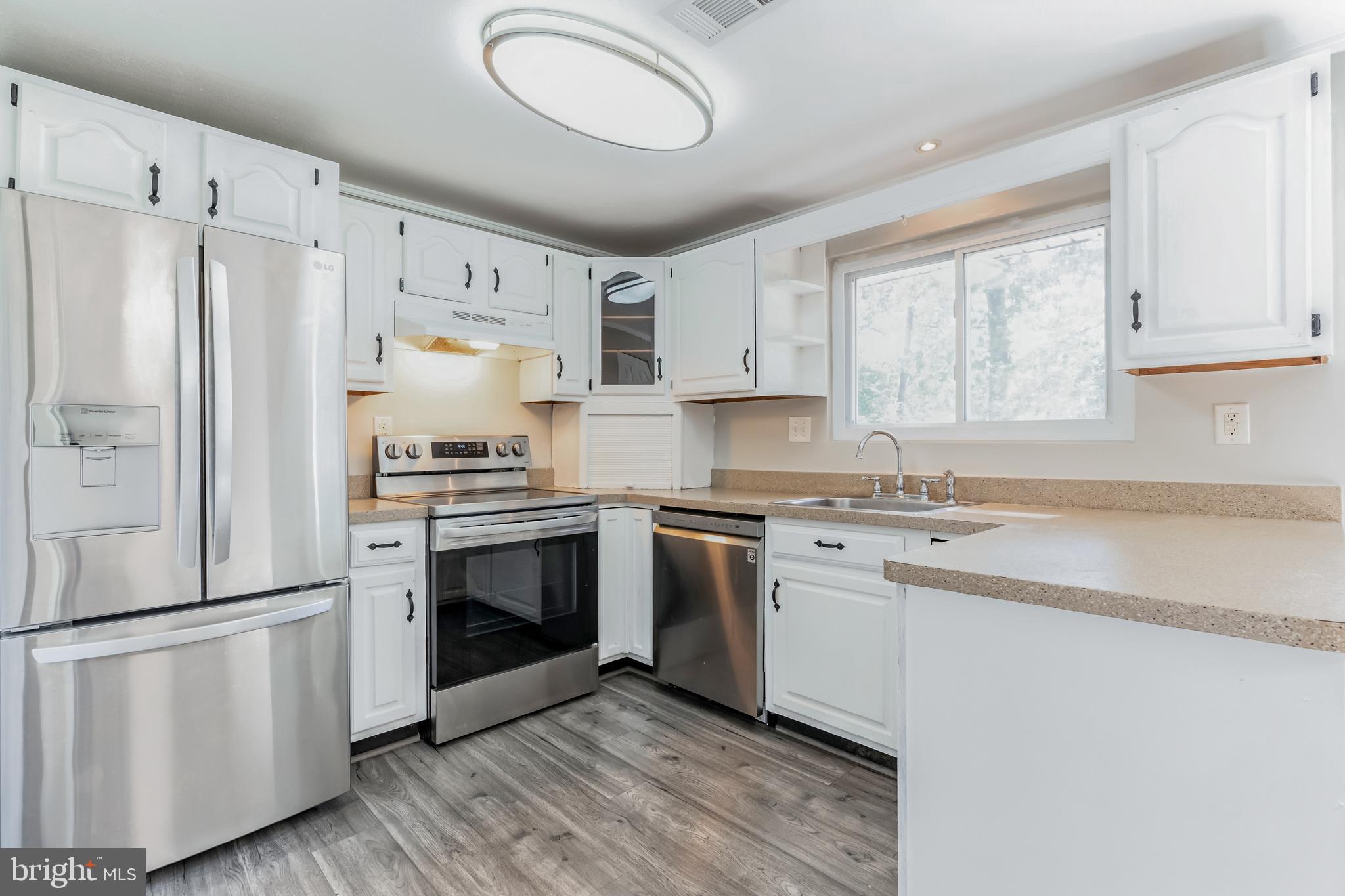 15 CARDIGAN COURT