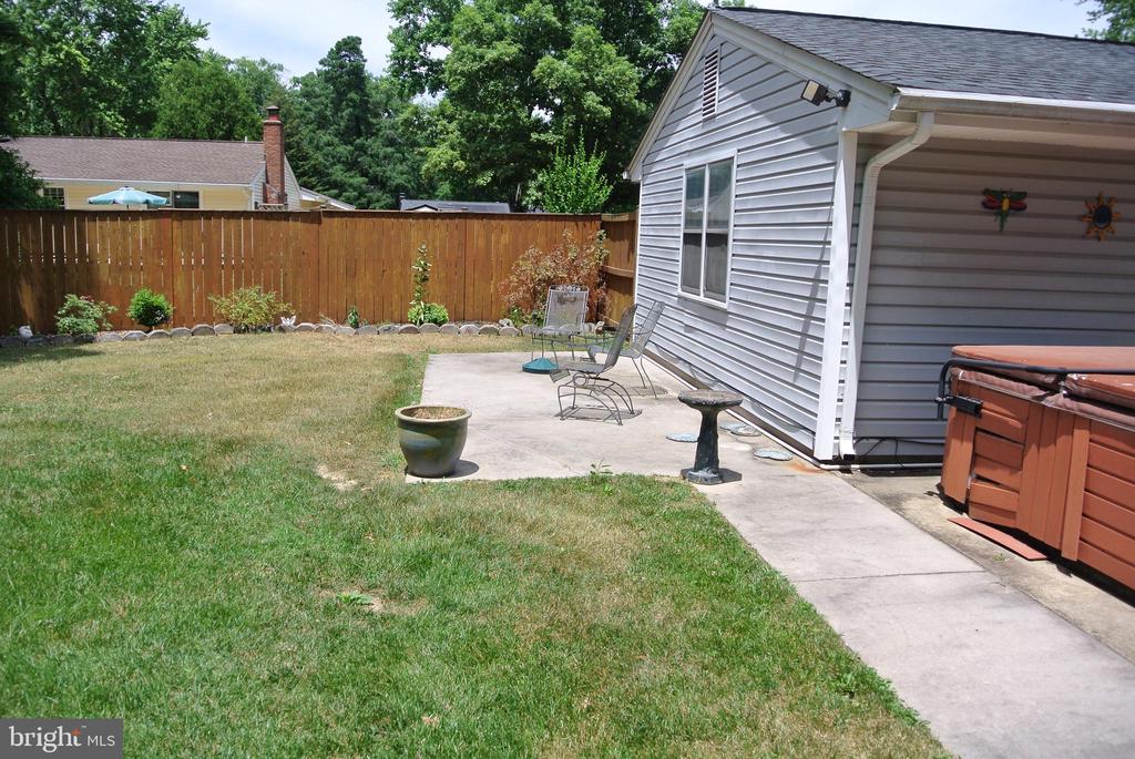 2802 BREWSTER ROAD