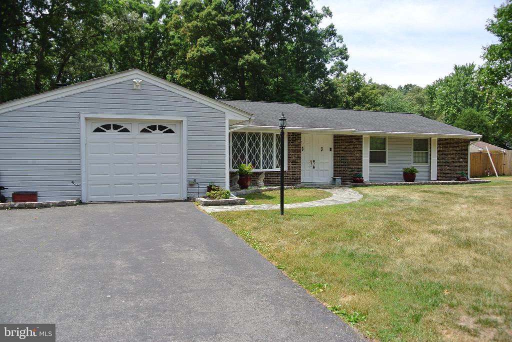 2802 BREWSTER ROAD