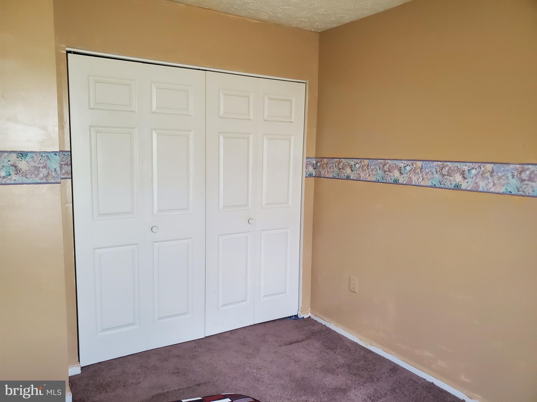 2401 SHADE OAK COURT