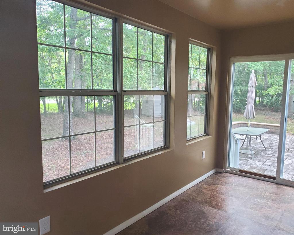 2401 SHADE OAK COURT