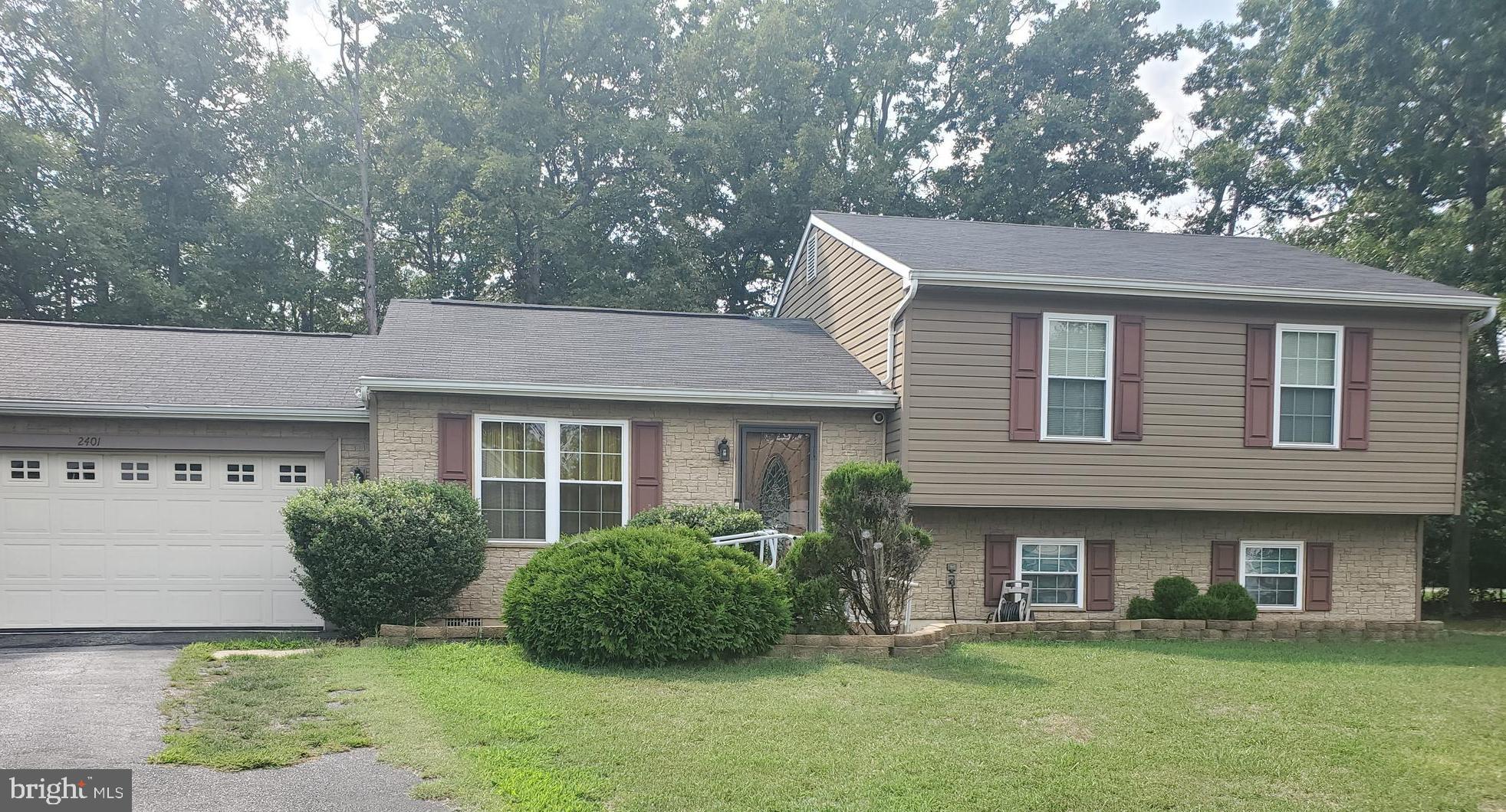 2401 SHADE OAK COURT