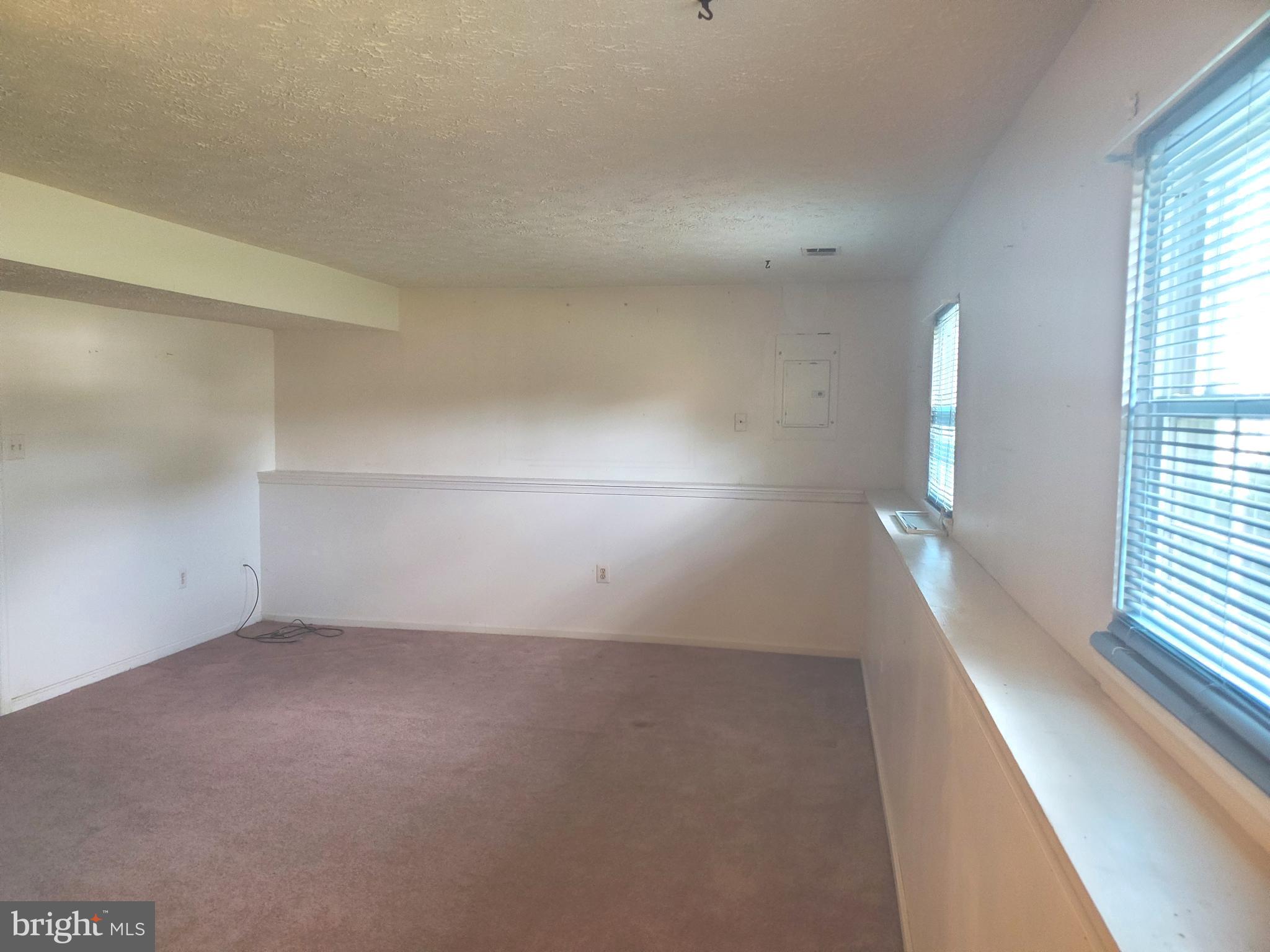 2401 SHADE OAK COURT