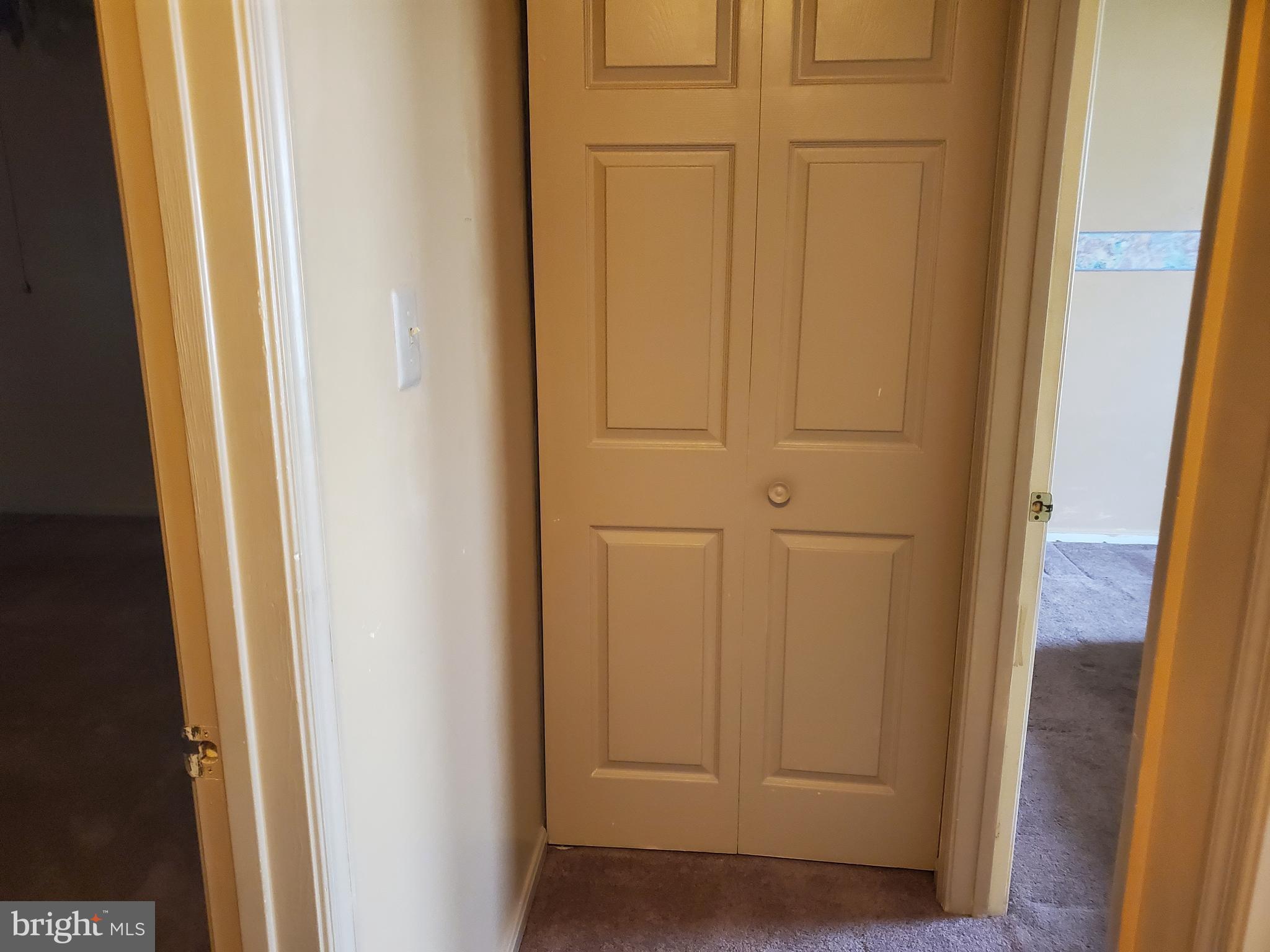 2401 SHADE OAK COURT