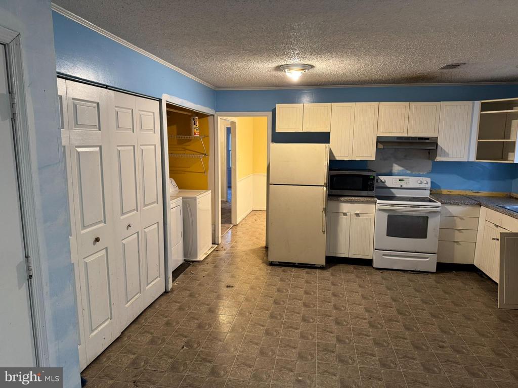 327 BUCKNELL CIRCLE
