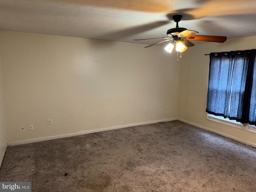 327 BUCKNELL CIRCLE