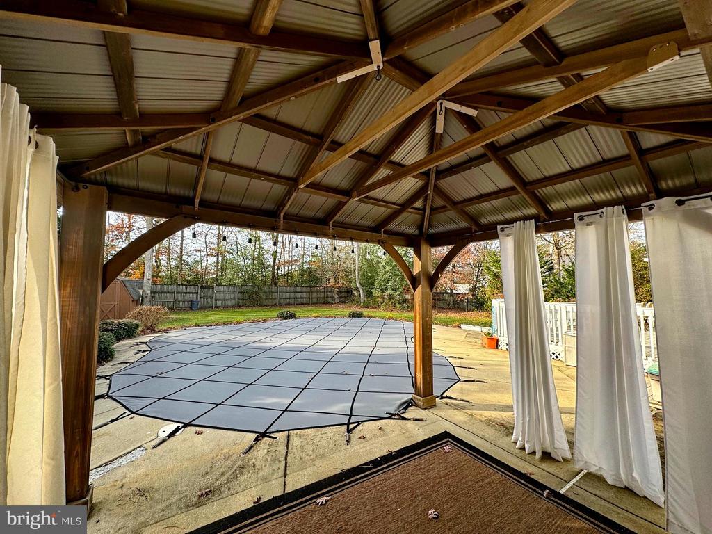 2713 BURNING OAK DRIVE