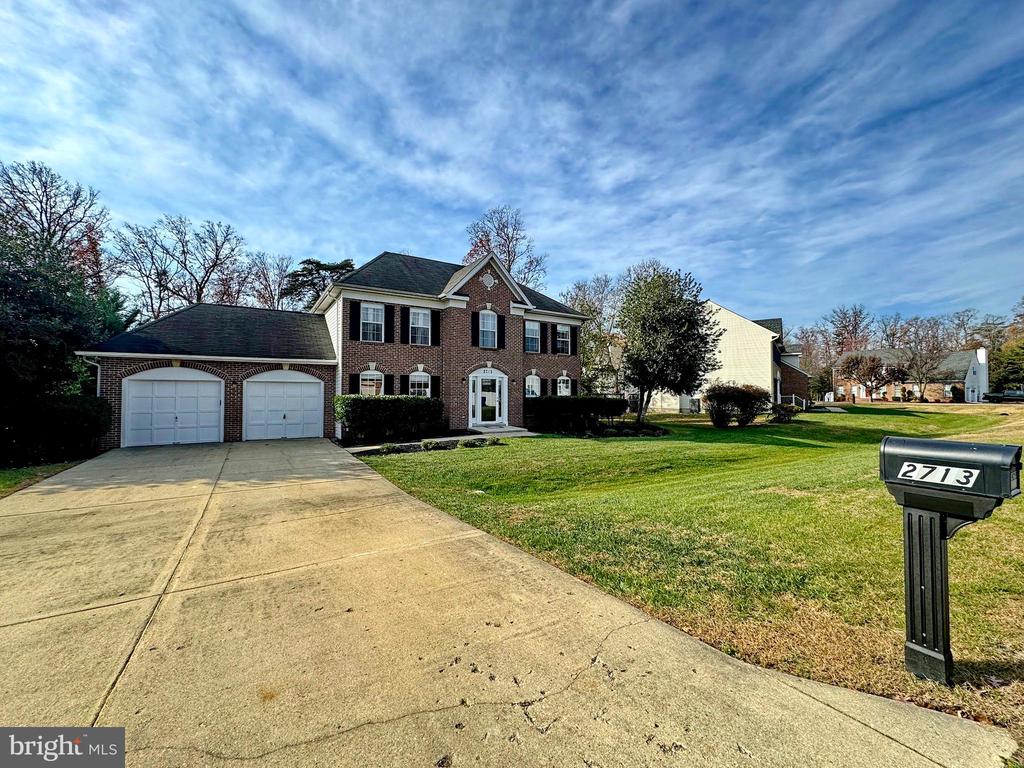 2713 BURNING OAK DRIVE