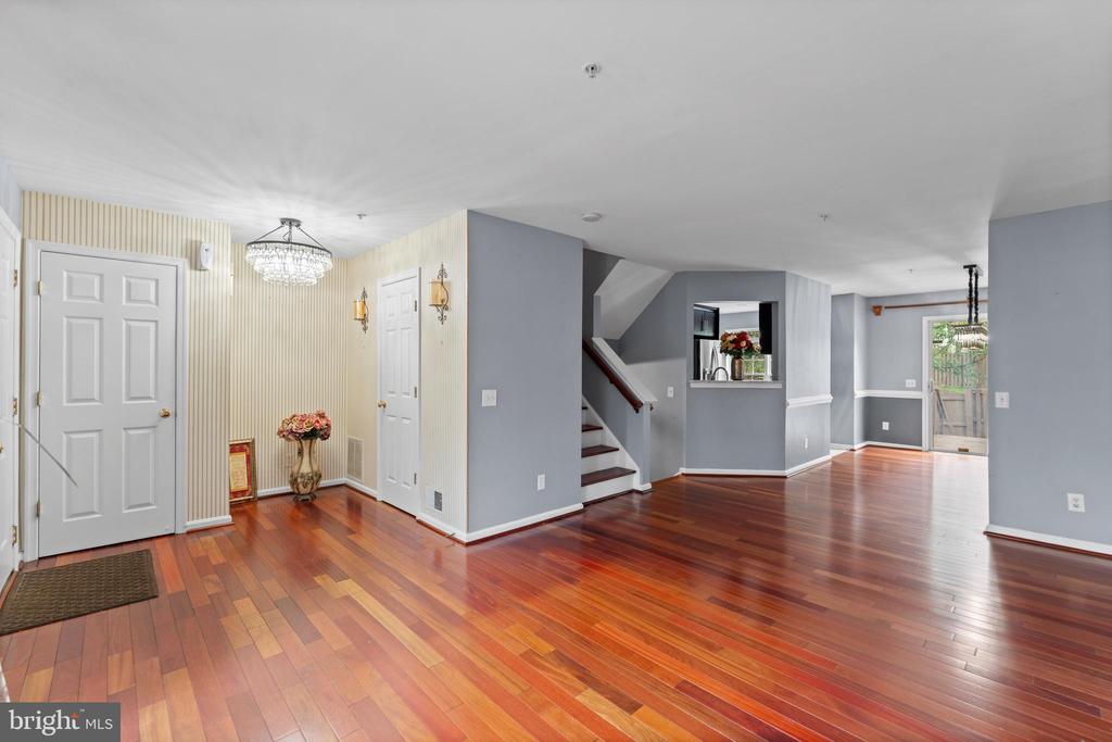 3336 FORDINGTON PLACE