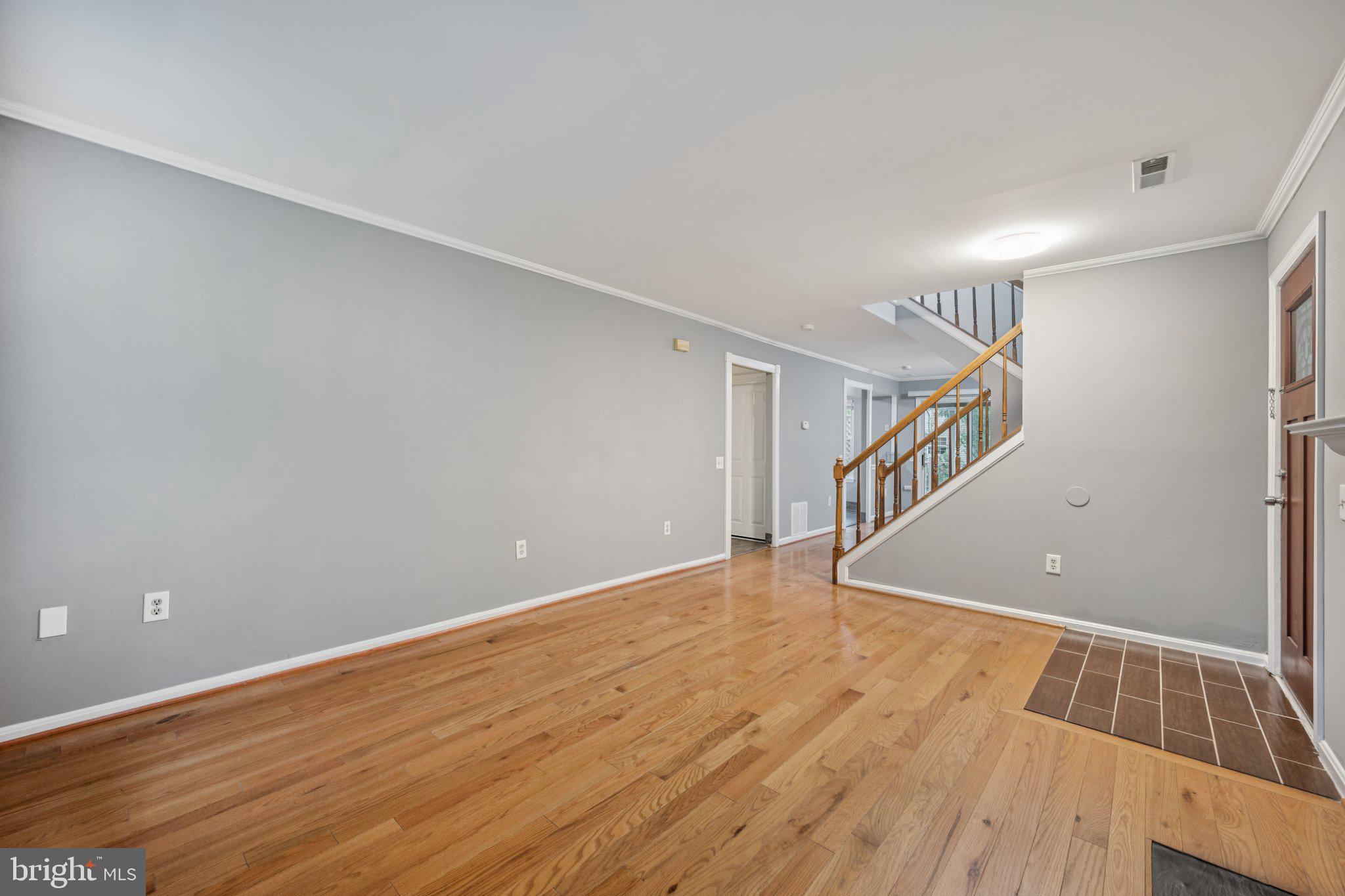 5112 BLACKSMITH COURT