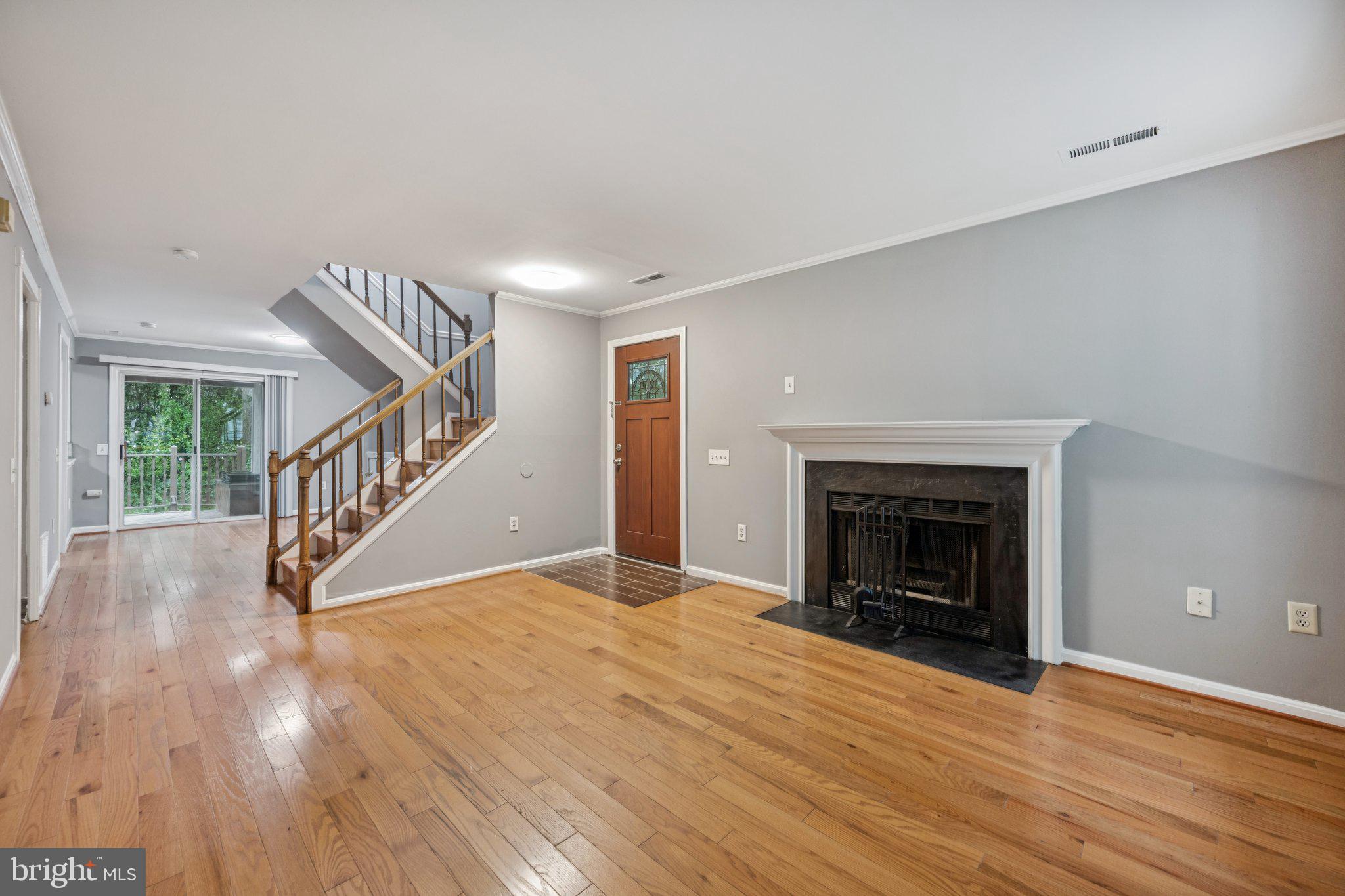 5112 BLACKSMITH COURT