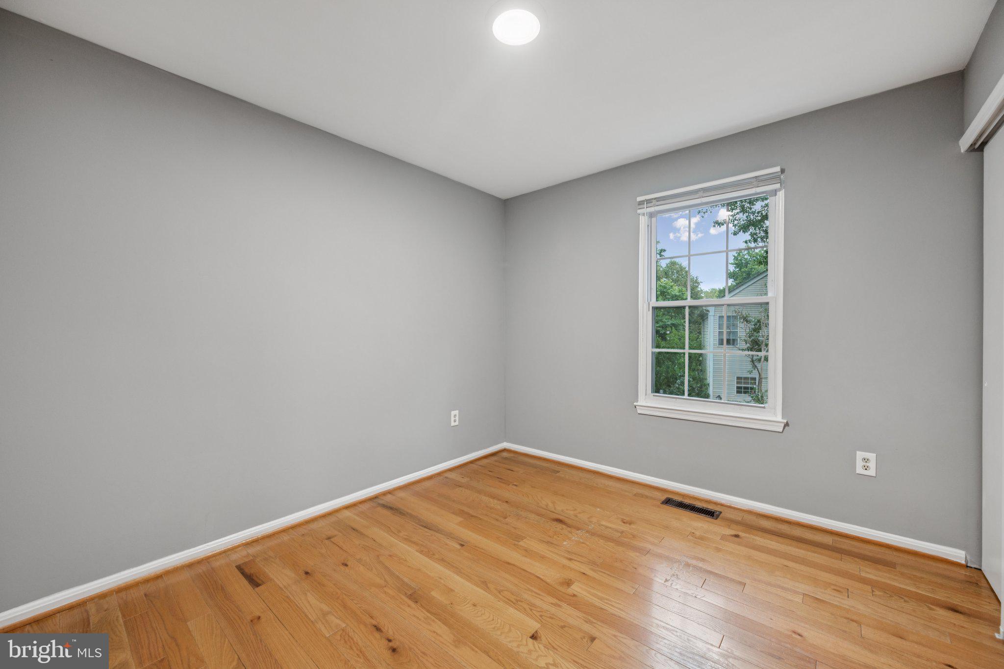 5112 BLACKSMITH COURT