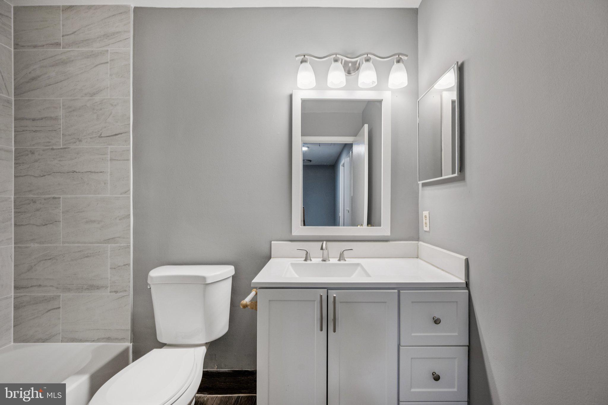 5112 BLACKSMITH COURT