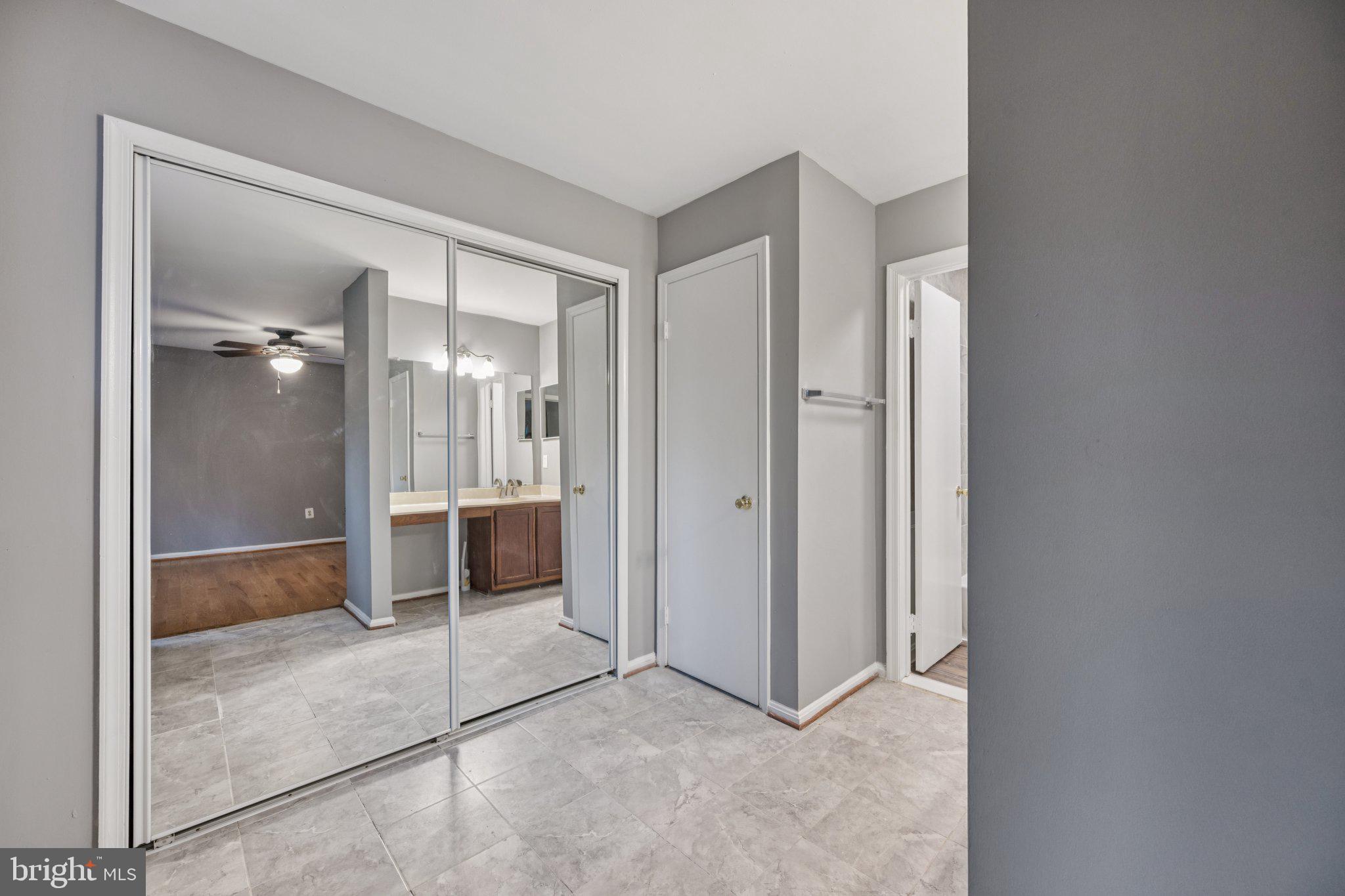 5112 BLACKSMITH COURT