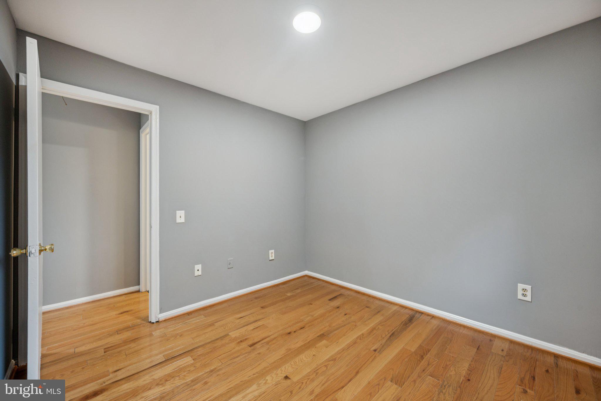 5112 BLACKSMITH COURT