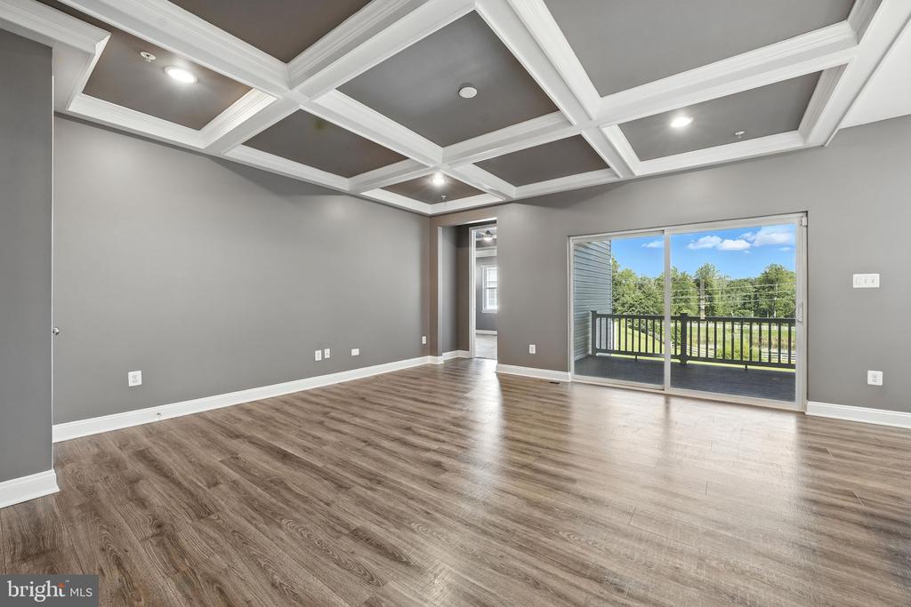 5528 OLD COLONY COURT