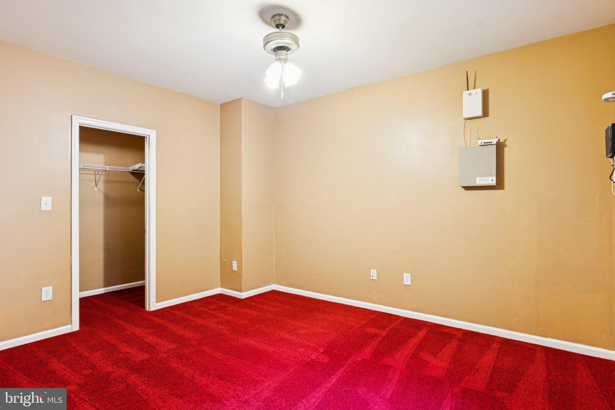 2086 DOWNSHIRE COURT
