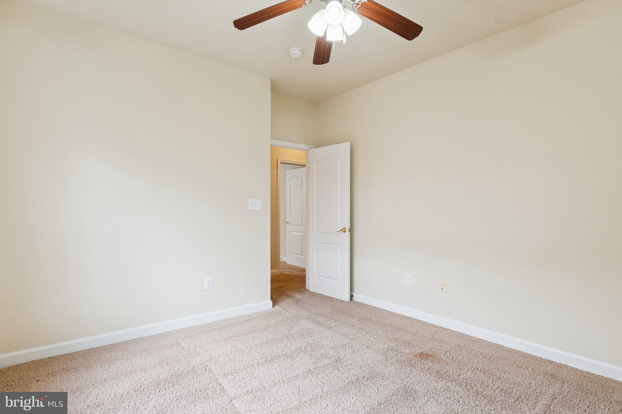 2086 DOWNSHIRE COURT
