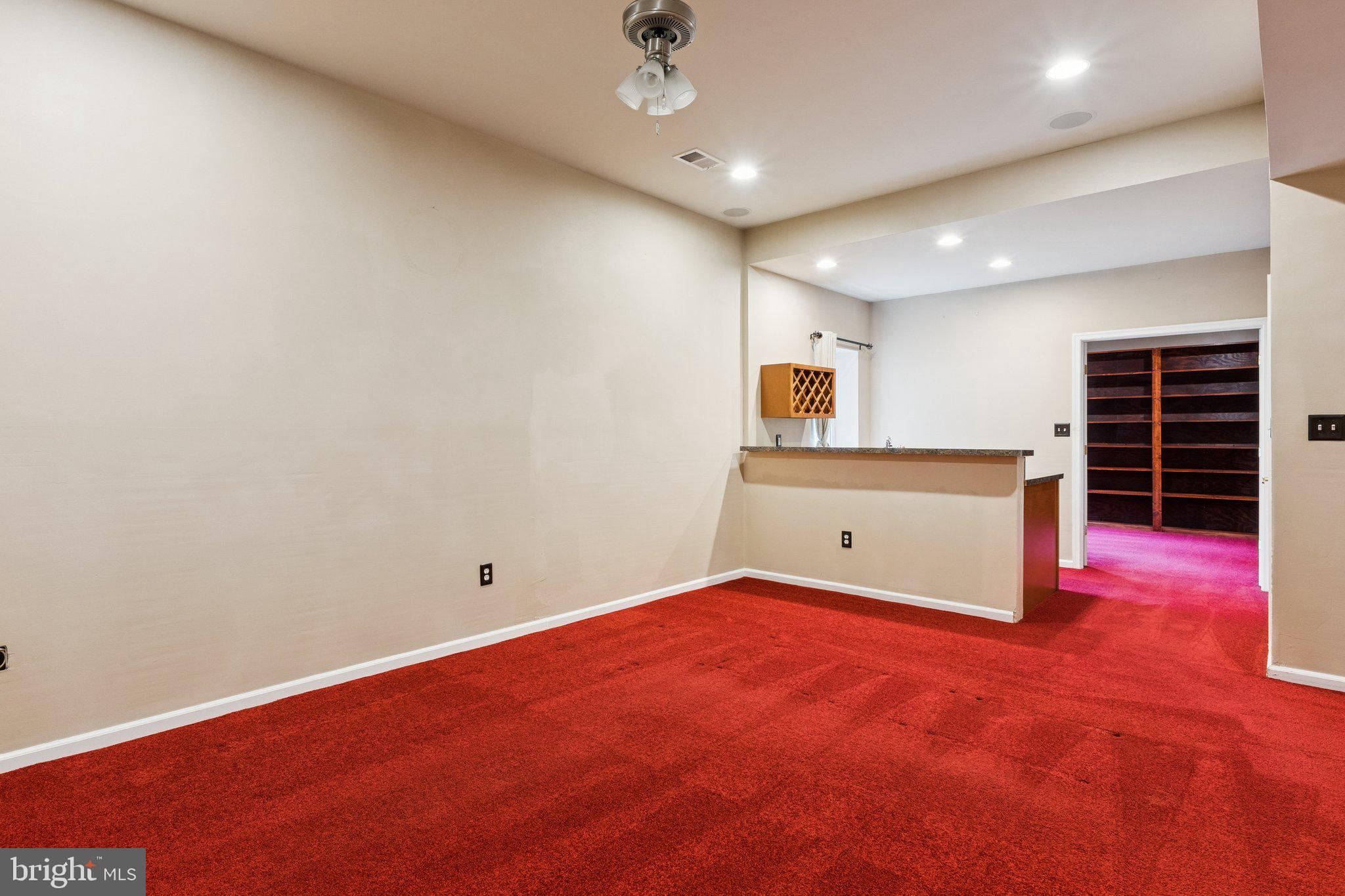 2086 DOWNSHIRE COURT
