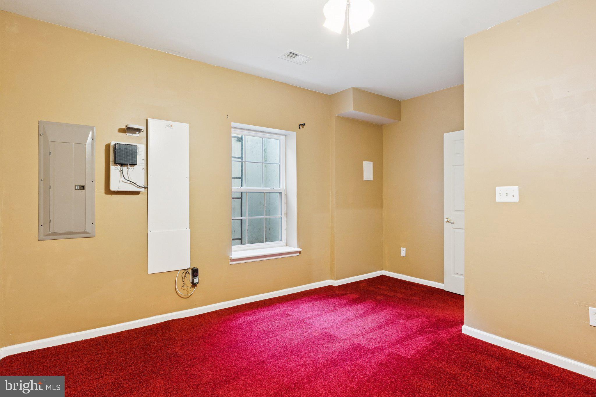 2086 DOWNSHIRE COURT