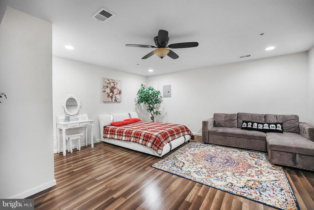 107 GLEANING COURT