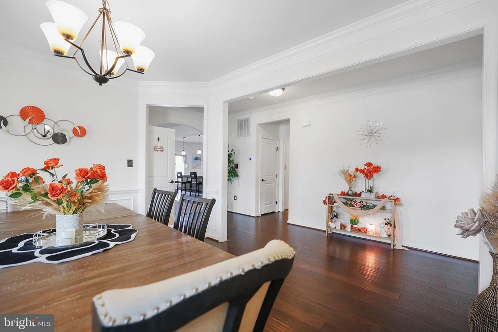 107 GLEANING COURT
