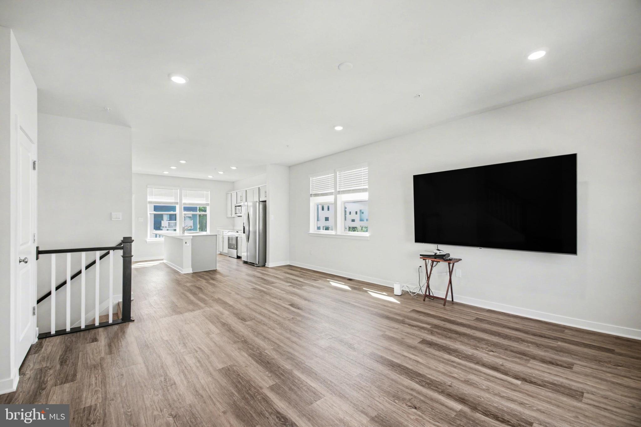 548 SWIFT HERON AVE