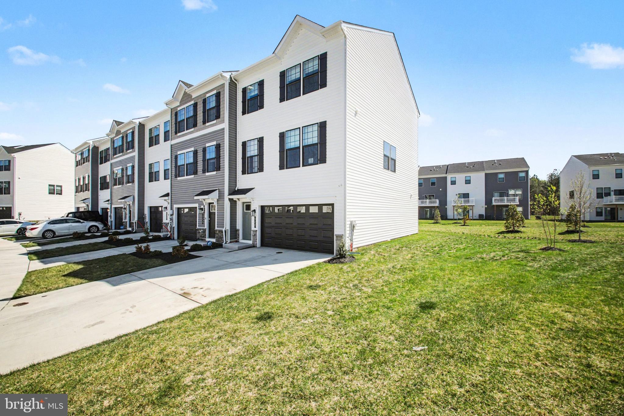 548 SWIFT HERON AVE