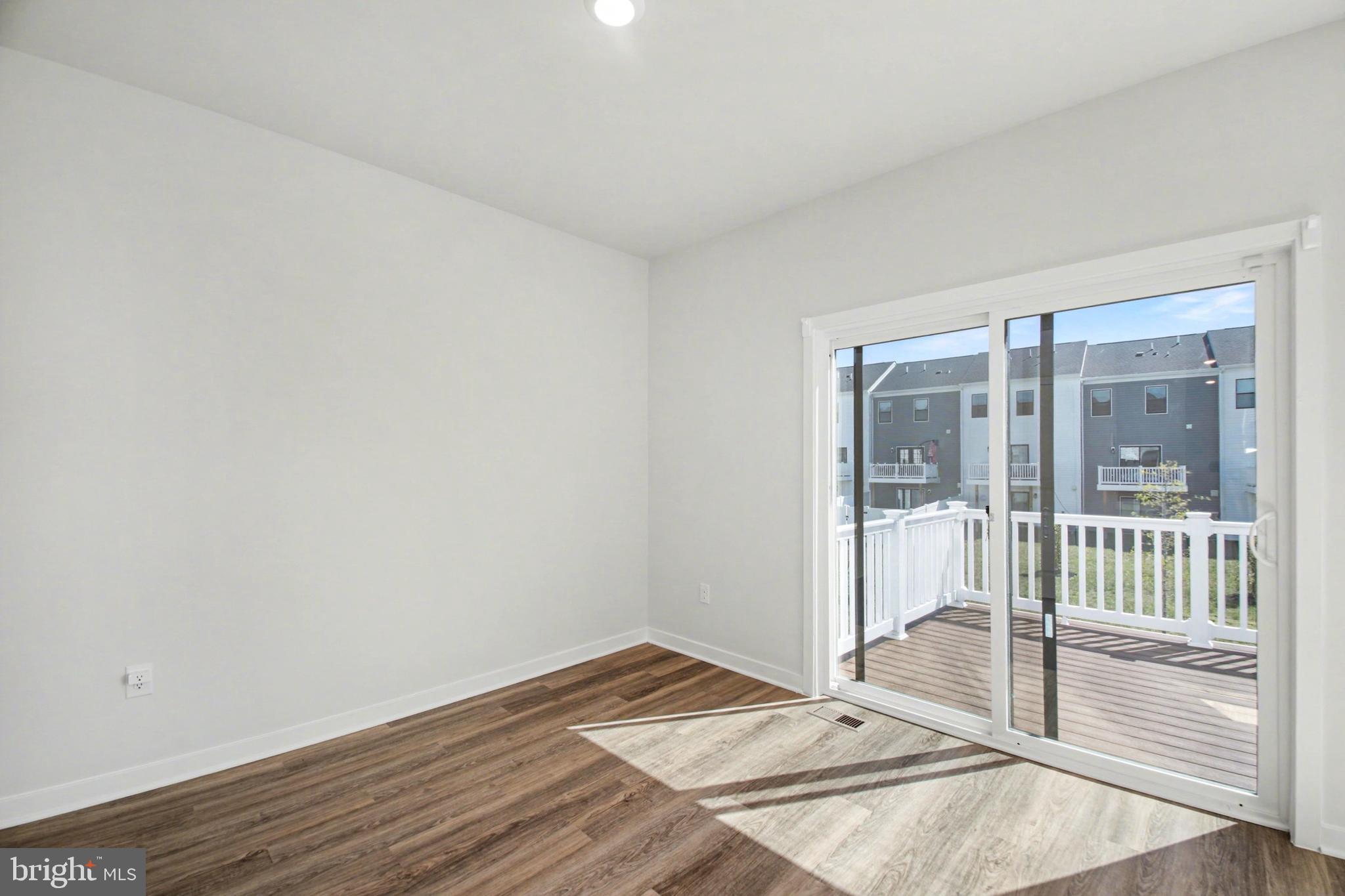 548 SWIFT HERON AVE