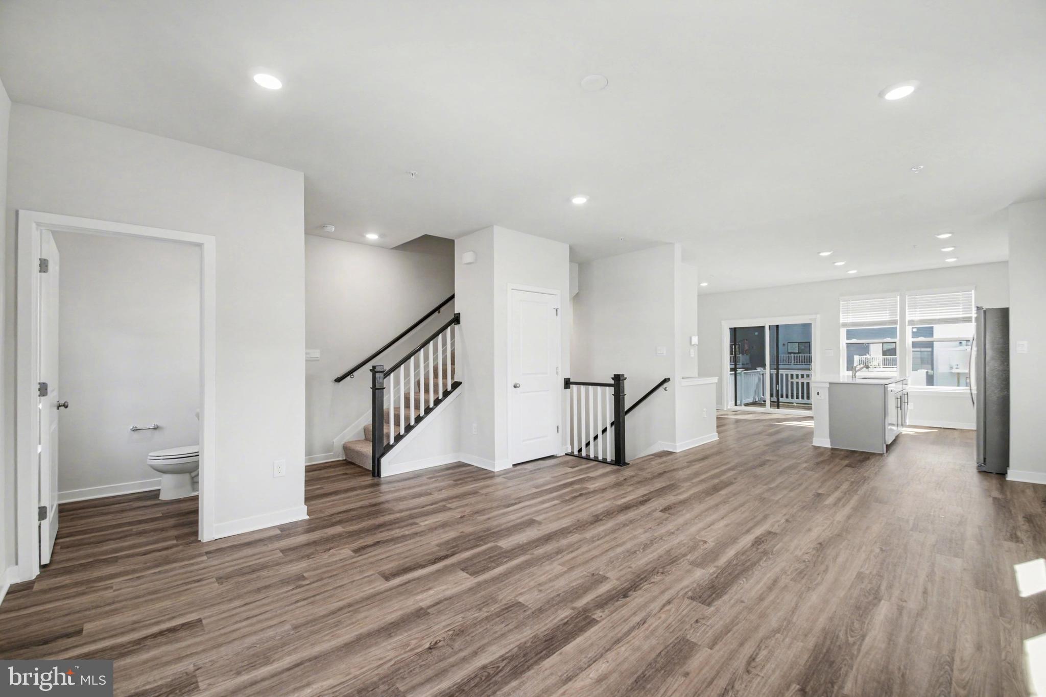 548 SWIFT HERON AVE
