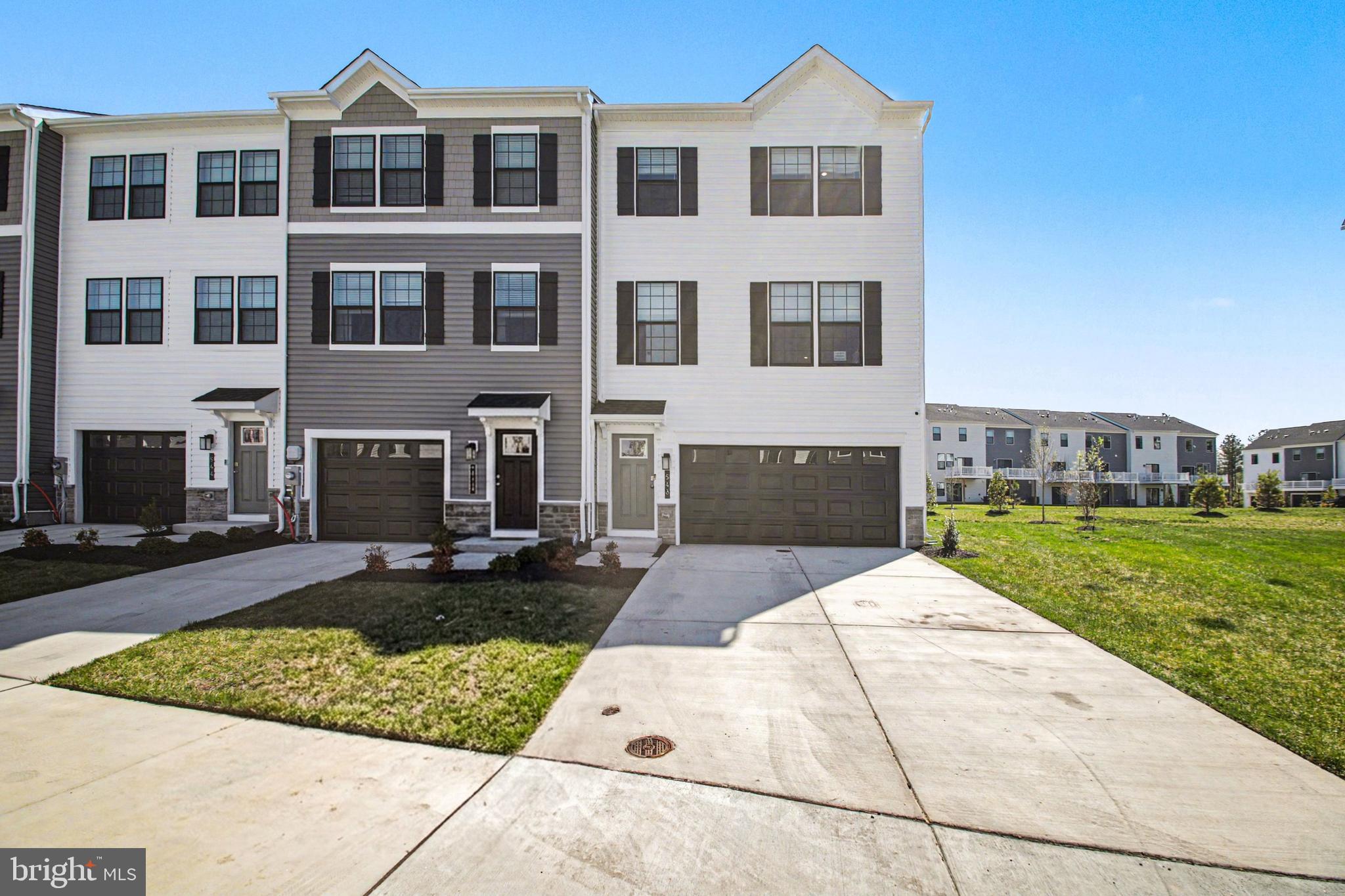 548 SWIFT HERON AVE