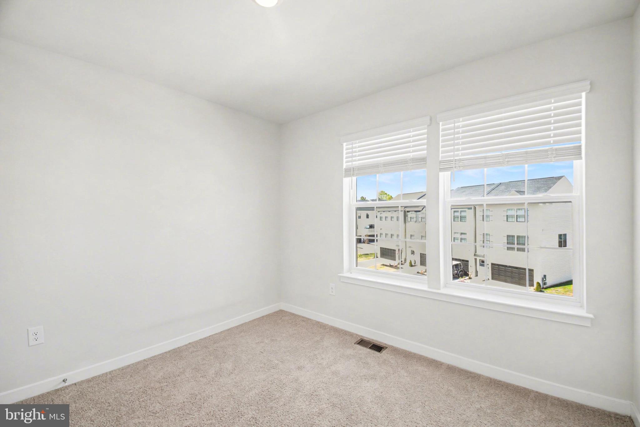 548 SWIFT HERON AVE
