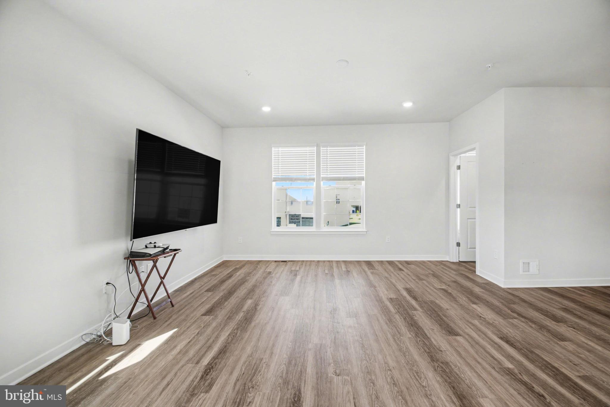 548 SWIFT HERON AVE