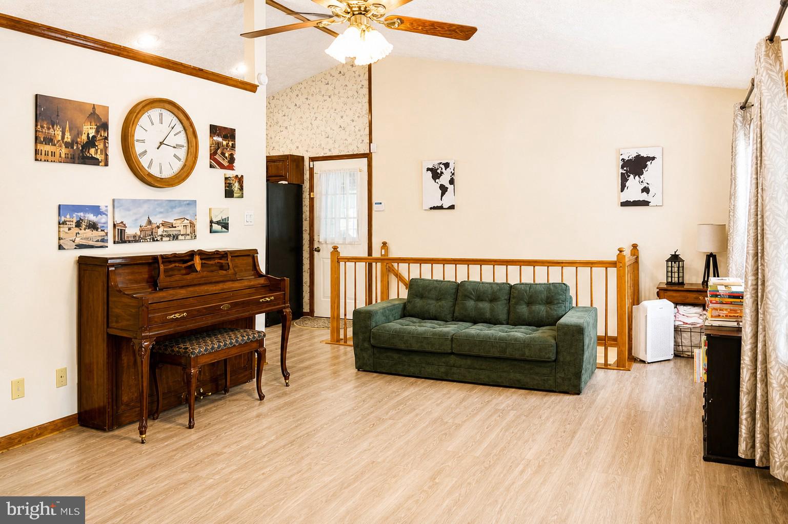 8809 DOVE DRIVE